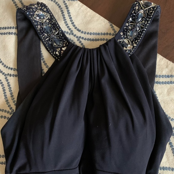 Xscape Women’s Evening Gown - Picture 2 of 6